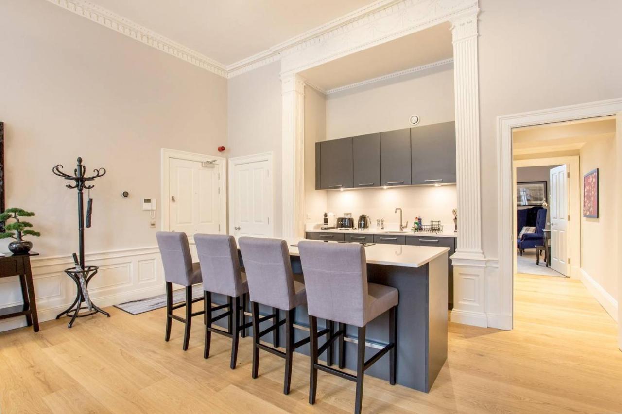 Joivy Exquisite Flat In The City Centre Edimburgo Exterior foto