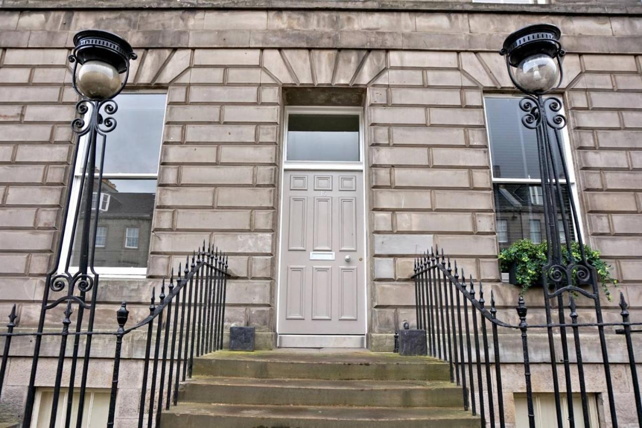 Joivy Exquisite Flat In The City Centre Edimburgo Exterior foto